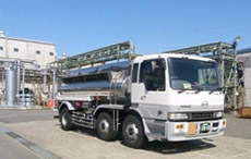 写真：メタミックス&reg;輸送用タンクローリー