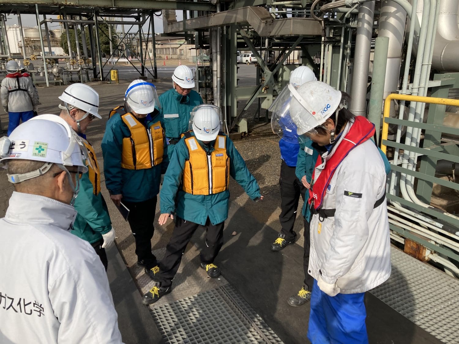 写真：協力会社との合同安全パトロール（水島工場）