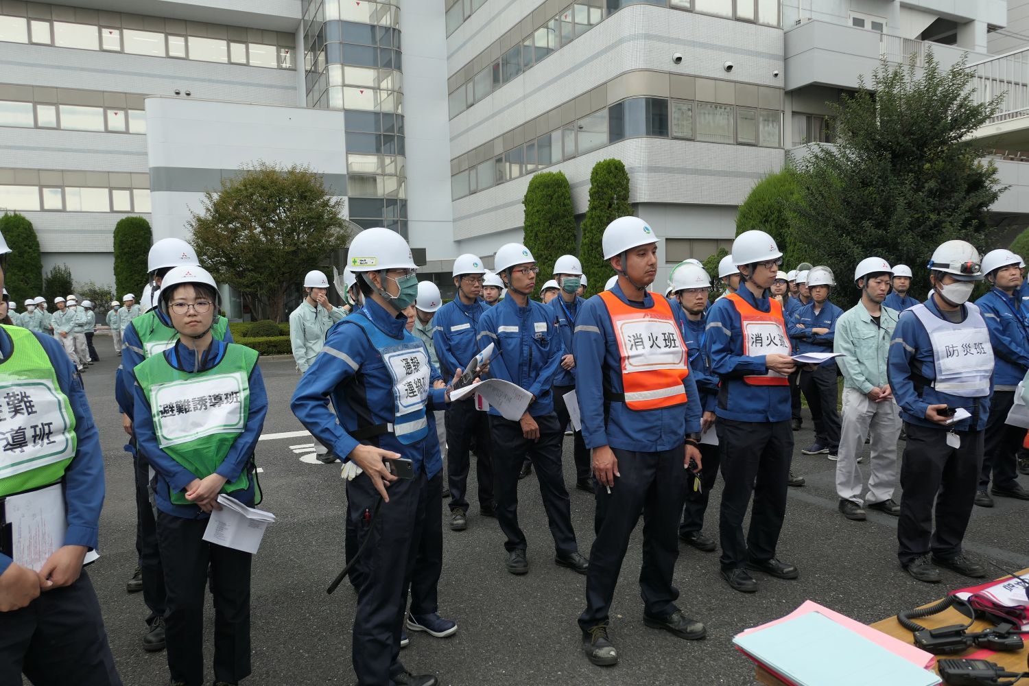写真：総合防災訓練（平塚研究所）